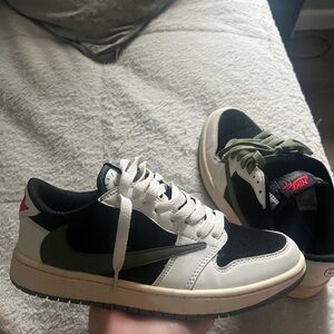 Nike travis scott Olive sneakers